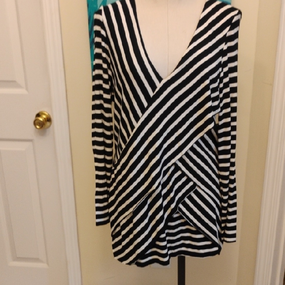 New Directions Black and White Diagonal Stripe Top